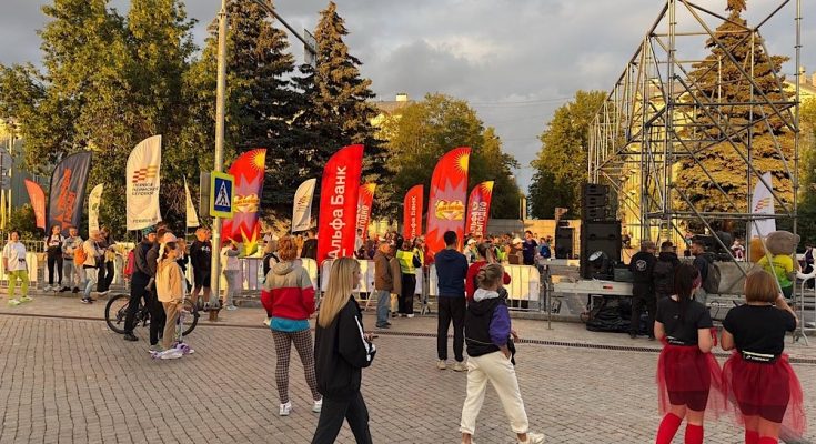 Осенняя реклама в Перми 2025