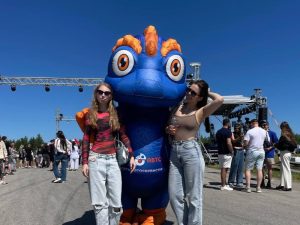 Промо с надувной ростовой куклой в Перми 2025