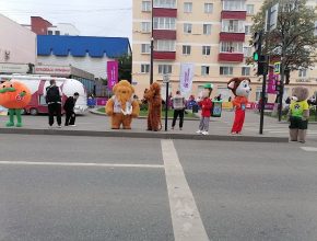 Ростовые куклы на марафоне в Перми