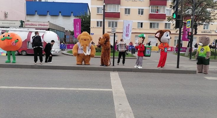 Ростовые куклы на марафоне в Перми