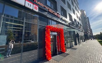 Оформили магазин Пивзавод воздушными шарами в Перми
