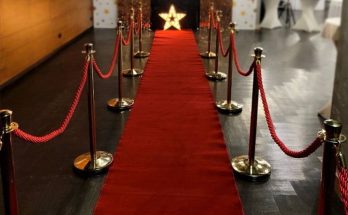 Прокат красной ковровой дорожки в Перми